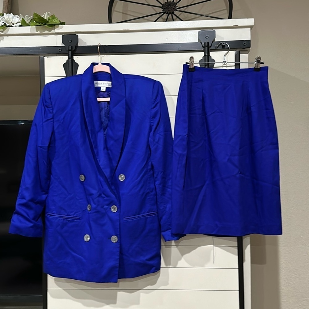 Valerie Steven’s skirt and blazer suit set. EUC